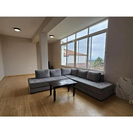 Surel Apartment